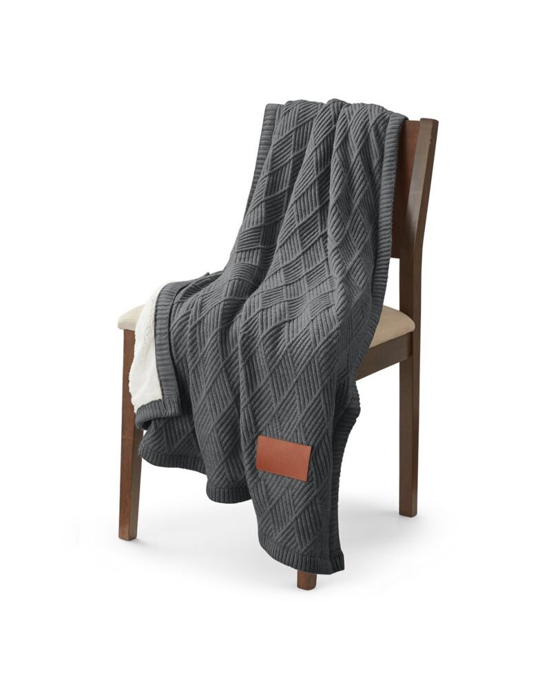 Trellis Knit Blanket. - 1